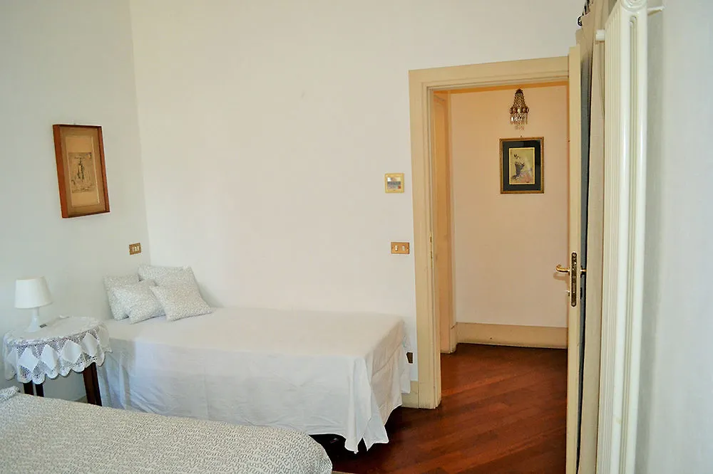 Bed and Breakfast Dany Sweethouse Bergamo 3*,  Włochy